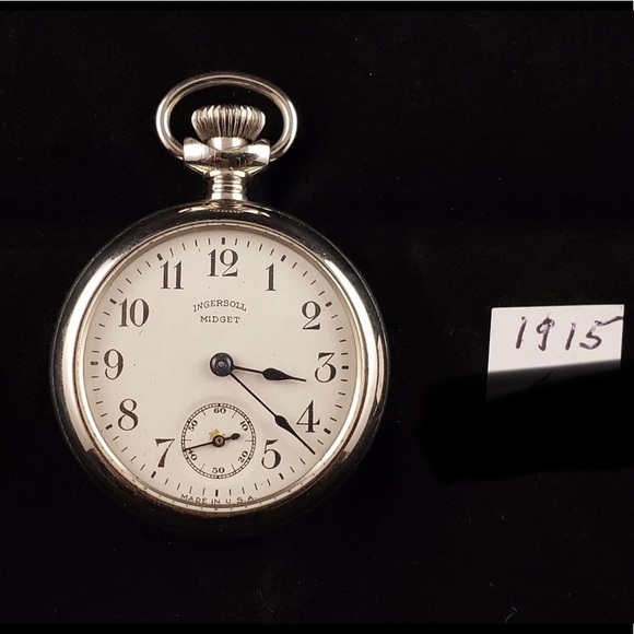 Ingersoll Other - Shiny Ingersoll Midget pocket watch